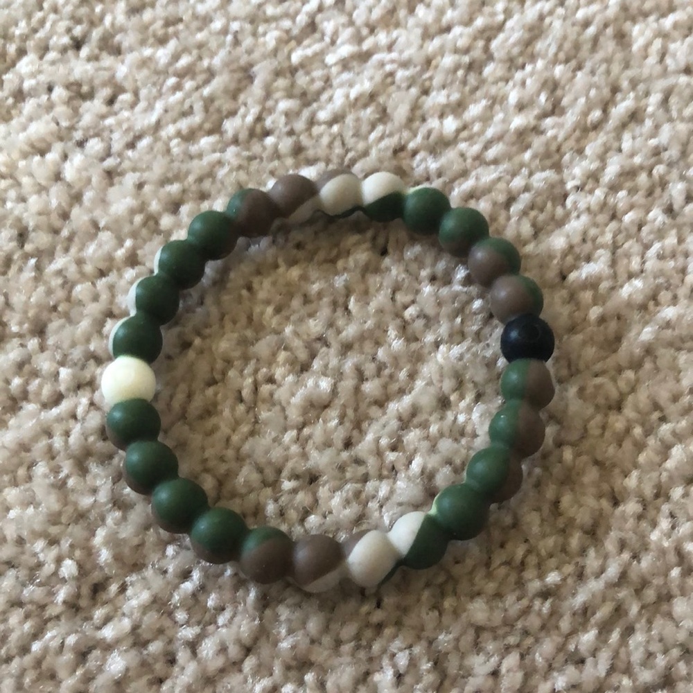 camo lokai